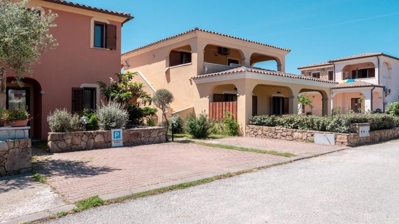 Casa Vacanza La Suaredda Сан-Теодоро Экстерьер фото