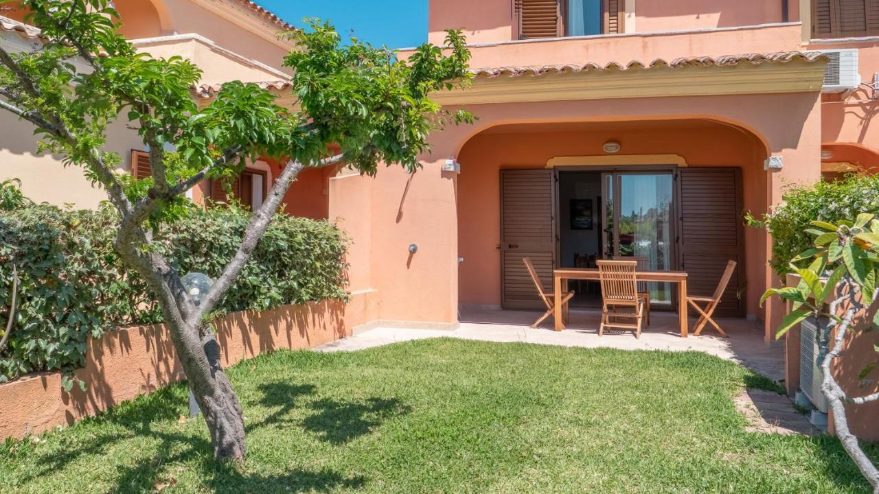 Casa Vacanza La Suaredda Сан-Теодоро Экстерьер фото
