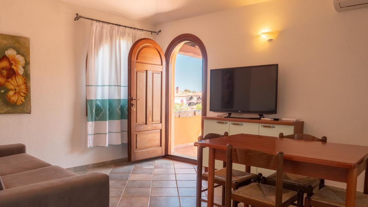 Casa Vacanza La Suaredda Сан-Теодоро Экстерьер фото