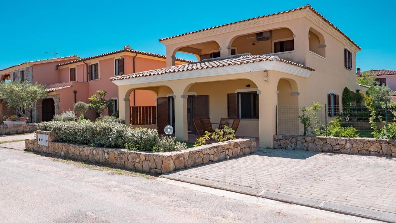 Casa Vacanza La Suaredda Сан-Теодоро Экстерьер фото