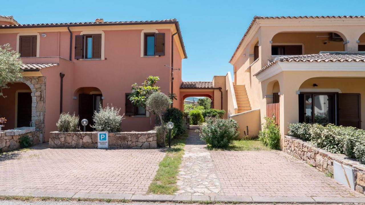Casa Vacanza La Suaredda Сан-Теодоро Экстерьер фото
