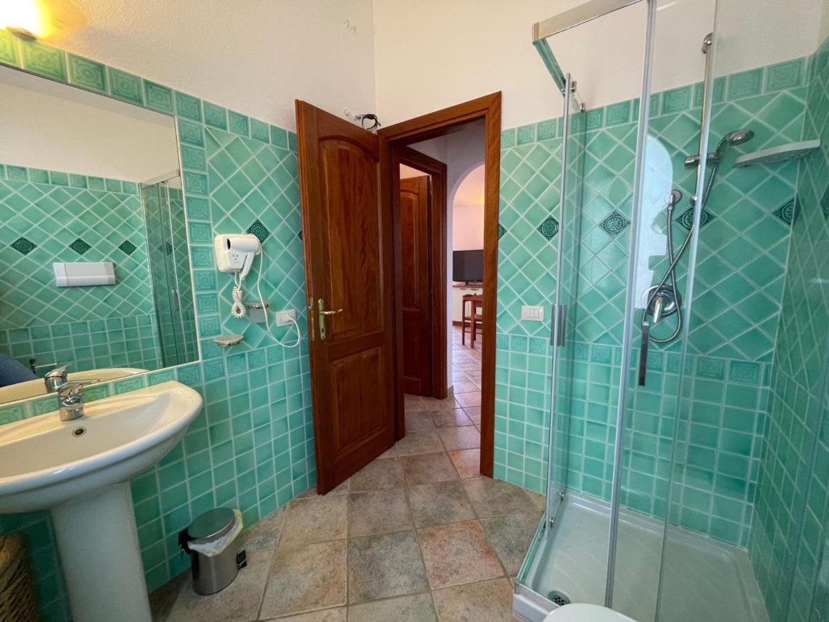 Casa Vacanza La Suaredda Сан-Теодоро Экстерьер фото